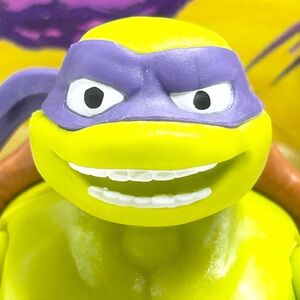 Nickelodeon - Teenage Mutant Ninja Turtles Donatello Action Figure. FIRM PRICE!